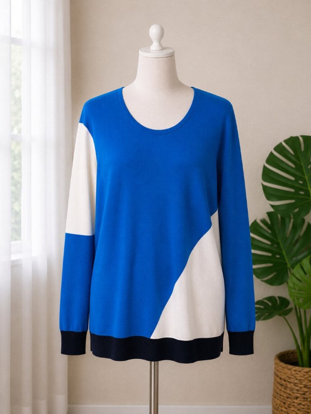 Alfani Sweater Asymmetric Black White Blue size XL